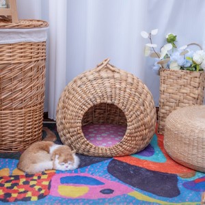 Cama Redonda para Mascotas, Tejida a Mano, Nido para Perros y Gatos, Relleno de Fibra de Poliéster para las Cuatro Estaciones, Cueva Suave y Acogedora para Dormir - Product Image 2