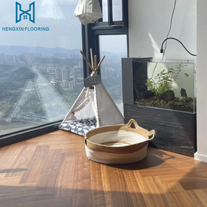 Suelo laminado <span class=keywords><strong>AC5</strong></span> <span class=keywords><strong>resistente</strong></span> <span class=keywords><strong>al</strong></span> <span class=keywords><strong>agua</strong></span> para interiores Tasa de desgaste de 7mm-12mm Instalación fácil con clic para uso industrial - Product Image 5
