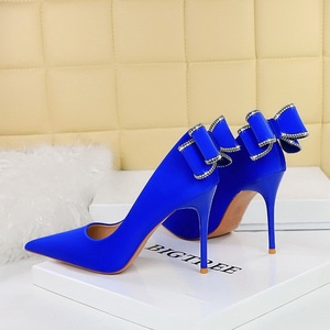 Escarpins de créateur pour femmes 2023 – Chaussures en satin à nœud, talons aiguilles élégants pour femmes - Product Image 6