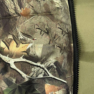 Gilet Corto Imbottito Personalizzato con Stampa Mimetica Invernale per Donne - Product Image 5