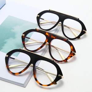 <span class=keywords><strong>Gafas</strong></span> <span class=keywords><strong>de</strong></span> Sol <span class=keywords><strong>de</strong></span> Moda Europea y Americana <span class=keywords><strong>para</strong></span> Mujer, Modelo 2026, con Protección Anti-luz Azul, Montura Cuadrada, Aro Completo, Combinan con Todo, Montura Moderna - Product Image 4