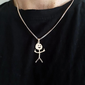 Nuova Tendenza Collana Hip Hop 'Fxck You' con Ciondolo a Forma di Uomo con Dito Medio in Acciaio al Titanio per Uomini e Donne - Product Image 3