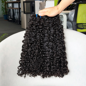 ผมบราซิลแท้ 100% แบบ Curly ขนาด 20 นิ้ว  แบบเย็บเรียบร้อย  สำหรับต่อผมแบบ Bouncy Weave  สำหรับผู้หญิง  แปลงโฉมทรงผมให้ดูทันสมัย - Product Image 5