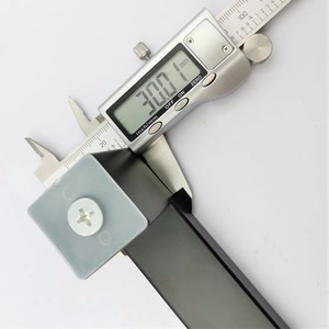 Maniglia a tirante <span class=keywords><strong>piatta</strong></span> moderna in <span class=keywords><strong>acciaio</strong></span> inossidabile nero opaco a tubo quadrato, singola o doppia faccia, per porte in legno commerciali - Product Image 3