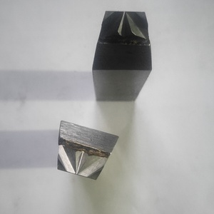 Machine entièrement automatique de fabrication de clous en acier à haute résistance avec composants de découpe de clous et de pompage, en acier à haute résistance - Product Image 4