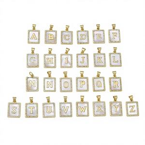 Pendentifs Coquillages Lettres Anglaises (26 Lettres) Jinyuan, Meilleures Ventes <span class=keywords><strong>Europe</strong></span> et Amérique, en Cuivre Plaqué Or, Chaîne Bambou Tendance Minimaliste, Pendentif DIY - Product Image 1