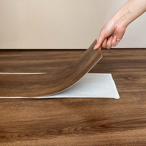 Revêtement de Sol PVC LVT Autocollant Premium Écologique, Anti-rayures, Coloré, Couche d'Usure d'Épaisseur Personnalisée à Prix Avantageux - Product Image 5