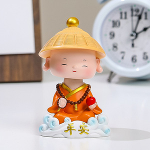 Figura Decorativa de Resina del Monje Xiangyun, Adorno Artesanal para el Hogar u Oficina, Simboliza Paz, Suerte y Calma - Product Image 4