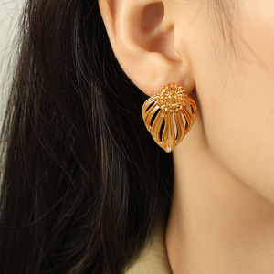 Floral Petal Shape <b>Stud</b> Earrings 18K Gold Plated <b>Titanium</b> Steel Elegant Everyday Wear Fashion Jewelry EH620 - Product Image 4