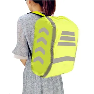 2024 nueva luz hecha en China proveedor OEM ODM servicio personalizado verde logotipo personalizado impresión plegable impermeable mochila cubierta de viaje