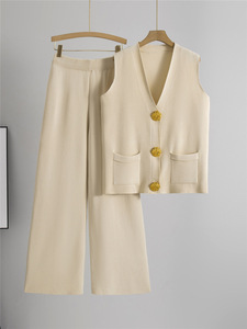 Conjunto informal de moda de verano para mujer CH, chaleco de punto transpirable con botones y pantalones de pierna ancha lisos, patrón sólido, combinación perfecta - Product Image 4