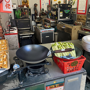 <span class=keywords><strong>Wok</strong></span> de Cocina Pre-Sazonado de Acero al Carbono con Mango de Madera de Haya <span class=keywords><strong>para</strong></span> Cocinas de Inducción - Product Image 2