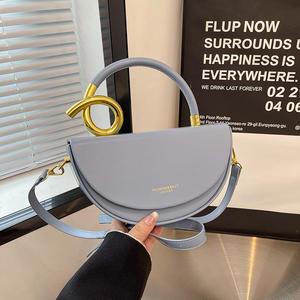 Sac bandoulière en gros, sac à main <span class=keywords><strong>semi</strong></span>-circulaire en cuir PU de créateur, élégant et tendance, sac à l'épaule rigide pour femme, vente chaude - Product Image 5