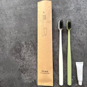 Kit Dentale Monouso per Hotel, Set da Barba con Pettine e Cuffia Doccia, Kit Cortesia Personalizzabile in Carta Kraft - Product Image 2