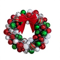 Rot-Grün-Silberner Weihnachtskranz mit Roter Schleife