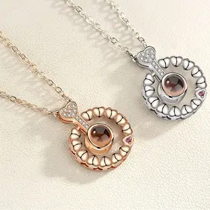 AX01 30 Vormen Real Vergulde Koperen Sieraden Vrouwen Kristal Strass 100 Talen I Love U Projectie Ketting Voor Meisje