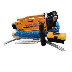 Martillo Hidráulico SOOSAN SB30 Amarillo Tipo Abierto con Cincel y Cuerpo Principal para Romper Hormigón - Product Image 1