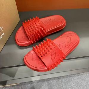 Mules de luxe de créateur à semelle rouge, antidérapantes et à semelle épaisse pour hommes et femmes, plates et minimalistes pour l'extérieur - Product Image 5