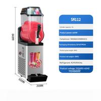 Commerciële slush-machine voor bevroren dranken inclusief 2 liter verwijderbare opvangbak voor snelle en eenvoudige reiniging.