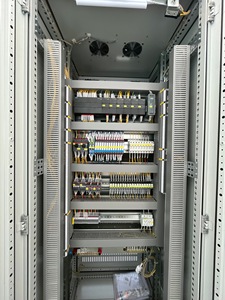 Armoire de commande VFD triphasée 55KW pour moteur et pompe à eau, système d'alimentation en eau constante IP54 - Product Image 5