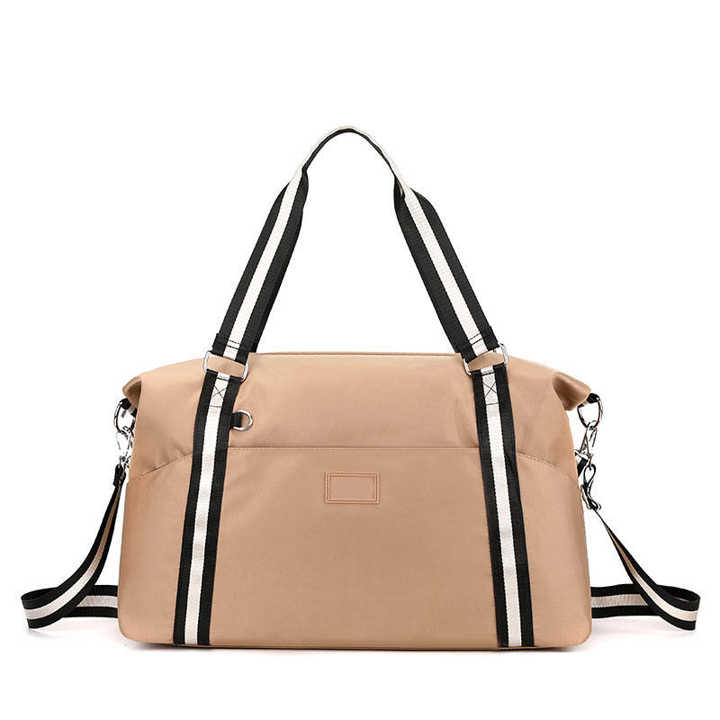 สีดำสีกากี