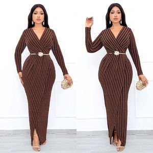 Campioncino Gratuito: Nuovo Abito Autunnale <span class=keywords><strong>da</strong></span> Donna con Decorazioni in Pizzo, Vestito Midi a Maniche Lunghe Personalizzato <span class=keywords><strong>da</strong></span> Fabbriche di Abbigliamento - Product Image 3