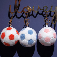 En gros, Coussin en peluche Kawaii Football, Petit porte-clés en peluche, Coussin décoratif Football, Porte-clés en peluche doux pour cadeau promotionnel
