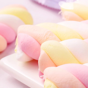 Guimauve fruitée Halal Twist longue Bonbons Guimauves molles Conception OEM Bonbons en-cas - Product Image 4