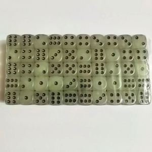 Dés en plastique acrylique D6 lumineux à coins arrondis de 16 mm pour entretenissement en KTV, bars et entrepôts - Product Image 3
