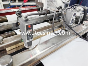 UTM320 Tự Động Phẳng Nhiệt Nhãn Chết Máy Cắt, Máy Cắt giường Phẳng chống bụi lưới nhãn dán cuộn đấm press cutter - Product Image 3