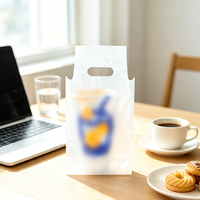 Sacs en plastique transparents en PE écologiques avec poignée découpée, logo personnalisé, pour emballages de boissons (thé au lait, café) à emporter