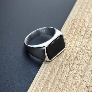 Bague carrée en acier inoxydable VAF avec <span class=keywords><strong>pierre</strong></span> de verre noire pour homme - Product Image 2