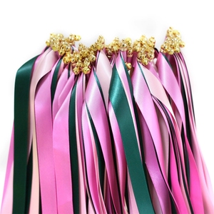 Bâton de ruban de mariage avec clochettes pour accessoire photo de fête de mariage - Product Image 2