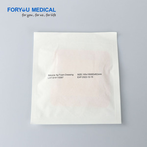 Pansement en mousse de silicone argentée avec bordure, imperméable, respirant, stérile pour les soins généraux des plaies - Product Image 2