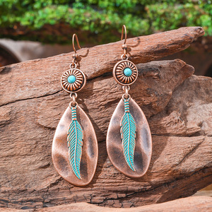 Ensemble de bijoux bohèmes en plumes, collier et boucles d'oreilles en cuivre et turquoise, mode féminine pour les fêtes - Product Image 3