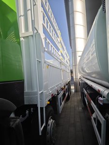 हॉओ 371hp बाड़ कार्गो परिवहन ट्रक नए यूरो 2 भारी ट्रक 8x4 ड्राइव व्हील डीजल सिंगल एक्सप्रेस परिवहन के लिए एकल - Product Image 6