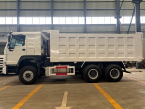 HICA Howo 6x4 371HP truk Tipper awet untuk proyek pemindah tanah dan konstruksi - Product Image 5