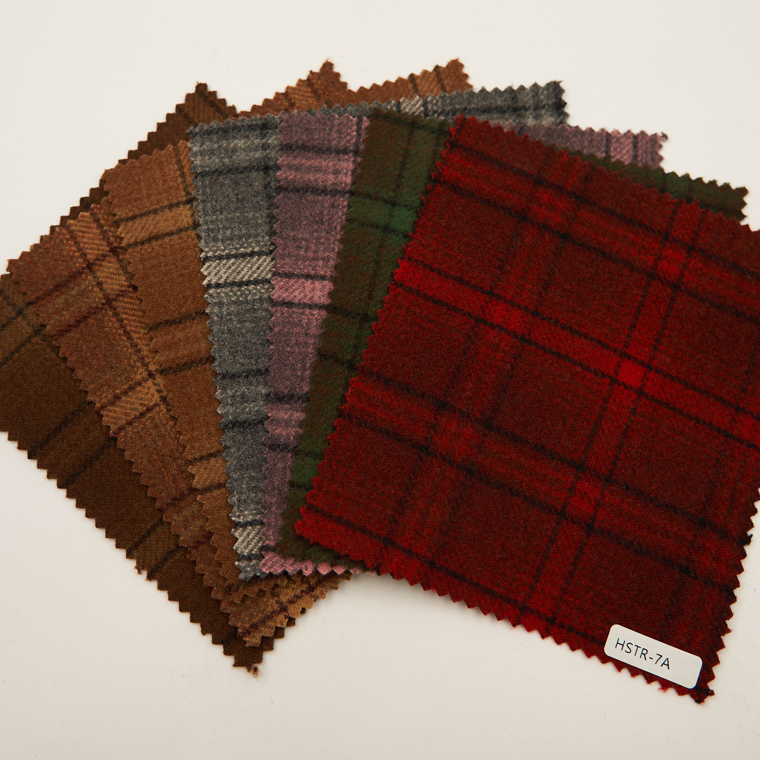 Hot Sale Custom Design 550gm TR Nylon Big Plaid Tweed Fabric Plain Woven Flannel for Women's Heavy Coat Bags for Boys Girls