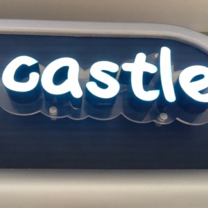 Letreros LED 3D Personalizados para Uso en Interiores y Exteriores, Sustrato de Acero Inoxidable y Acrílico para Tiendas Digitales de Empresas - Product Image 3