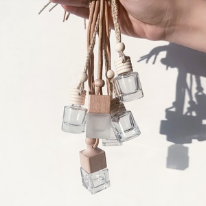 <span class=keywords><strong>Flacon</strong></span> diffuseur de <span class=keywords><strong>parfum</strong></span> de voiture de luxe <span class=keywords><strong>vide</strong></span> personnalisé 8ml 10ml en verre avec bouchon en bois – <span class=keywords><strong>PARFUM</strong></span> À REMPLIR PERSONNALISÉ - Product Image 1