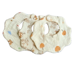 Bavoir en mousseline de coton pour bébé, en forme de fleur, double couche, ultra doux, absorbant, pour nouveau-nés, personnalisé, respirant, léger - Product Image 2