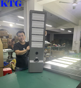 <span class=keywords><strong>Lampe</strong></span> <span class=keywords><strong>solaire</strong></span> 8000w 10000w <span class=keywords><strong>sans</strong></span> capteur, <span class=keywords><strong>lampe</strong></span> <span class=keywords><strong>solaire</strong></span> <span class=keywords><strong>extérieure</strong></span>, lampadaire <span class=keywords><strong>solaire</strong></span>, hauteur 8m 12m, autonomie de la batterie 12 heures - Product Image 5