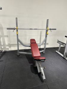 Sk-komersial Gym baja condong bangku tekan mesin kebugaran harga pabrik kursi malas pelat belakang dada terpasang mesin - Product Image 2