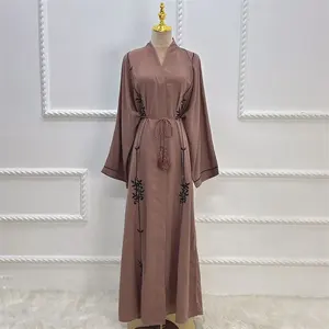 热点销售Abaya迪拜穆斯林女装手工树叶图案串珠开放式Abaya伊斯兰服装缎面和服开衫