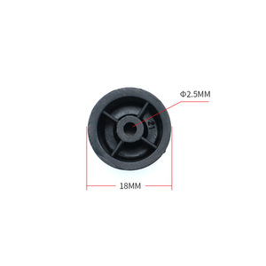Patas de Plástico para Equipaje J008 de 18 mm, Base Antideslizante para Maletas y Bolsas - Product Image 3
