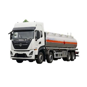 Camion-citerne diesel Dongfeng 8x4 de 30 000 L pour le transport de marchandises dangereuses et de liquides inflammables - Product Image 1