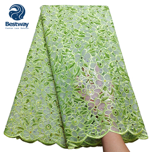 Tessuto in Pizzo Francese Bestway Coral con Paillettes Argentate a Doppia Rete e Ricamo a Mano - Product Image 6