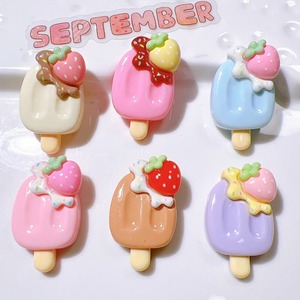 Nuovi Charms in Resina a Forma di Gelato alla Fragola Dipinti a Mano, Misura M, Accessori Fai-da-Te a Forma di Animale con Retro Piatto per Decorazione - Product Image 1