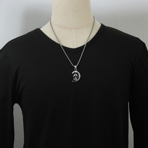 Yunnique – pendentif crâne de lune en acier inoxydable, collier unisexe de style Punk, design géométrique, 23048 - Product Image 3