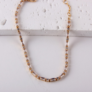 Pulsera de Cadena de Mano Chapada en Oro de 16K con Circonitas Cúbicas, Diseño Geométrico Clásico, Ajustable, para Mujeres y Hombres, Ideal para Regalo - Product Image 3